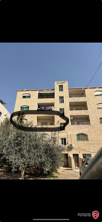 شقة مساحة 137م طابق ثاني للبيع في الزرقاء الجديدة شارع 16