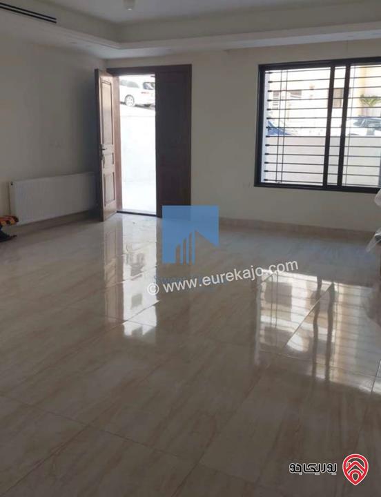 شقة أرضية فاخرة للبيع في عمان - دير غبار خلف زيت وزعتر 180م مع ترسات 100م تشطيب سوبر ديلوكس