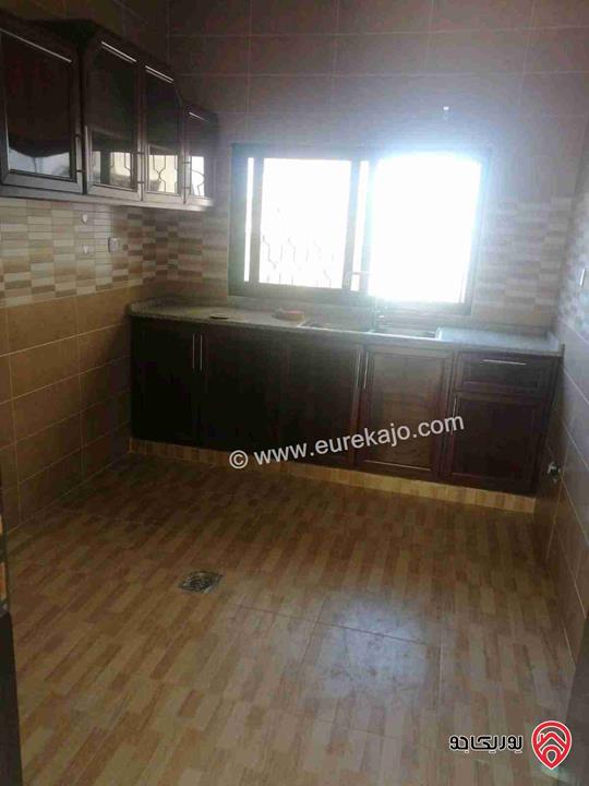 شقة أرضية مساحة 110م داخلي و 30م خارجي للإيجار في عمان - أول نزول ابو السوس