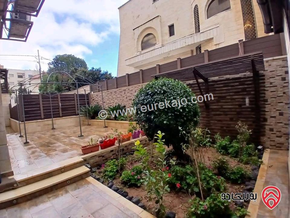 شقة أرضية مساحة 239م داخلي و 150م خارجي للبيع في عمان - أم السماق
