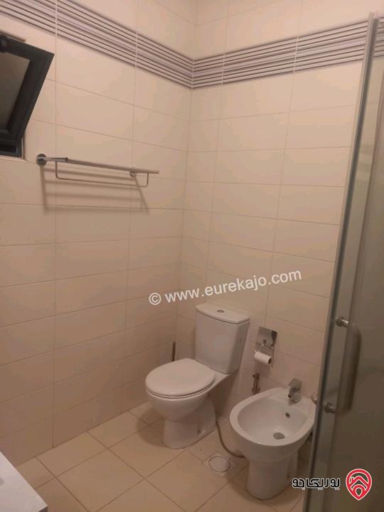 شقة طابق ثاني مساحة 213م للبيع في عمان - خلدا 