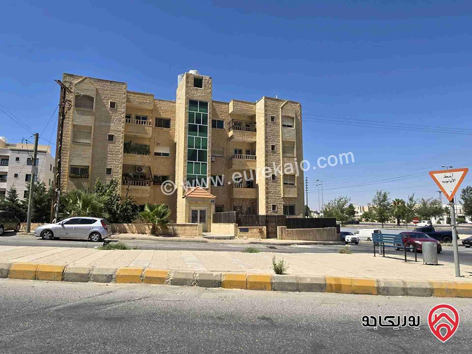 شقة مساحة 110م طابق أول للبيع مفروشة في عمان - الجبيهة