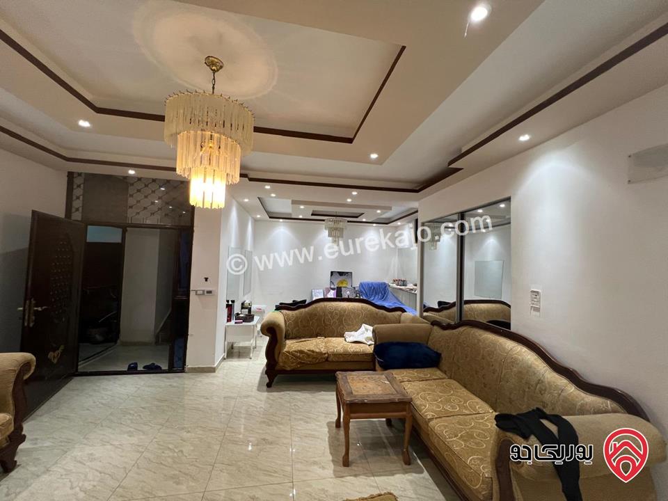 فيلا دوبلكس مساحة 550م على أرض 1030م للبيع في عمان - ضاحية الأمير علي طريق المطار 