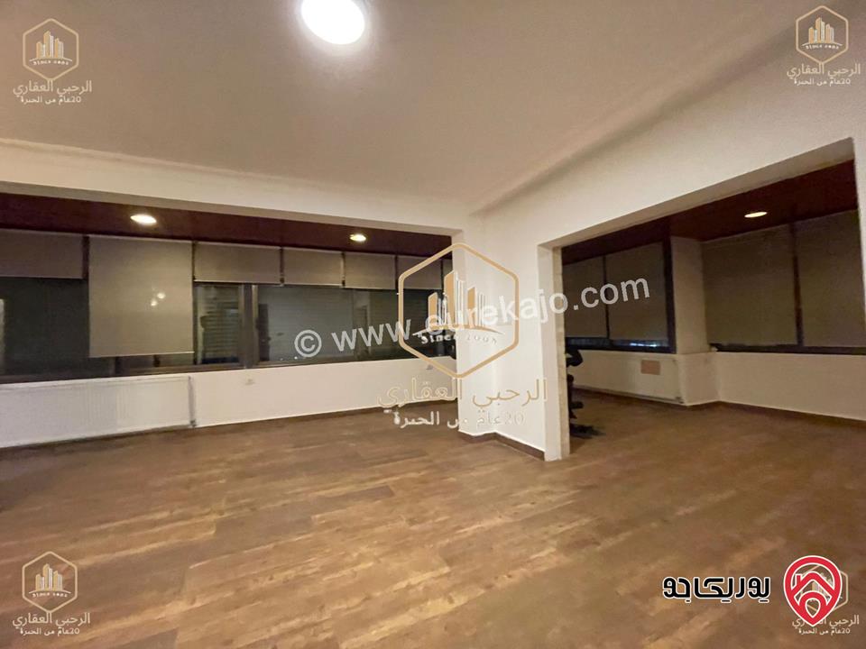 شقة دوبلكس فاخرة طابق ثالث مساحة 220م للايجار في عمان - الرابية