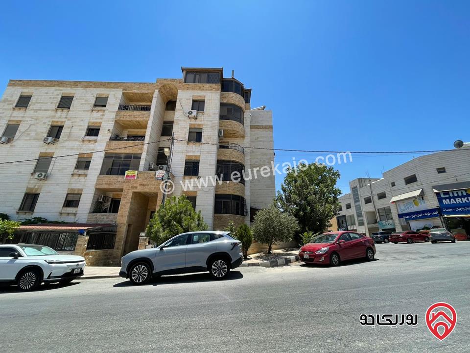 شقة مساحة 135م مع رووف 135م للبيع في عمان - الجبيهة 