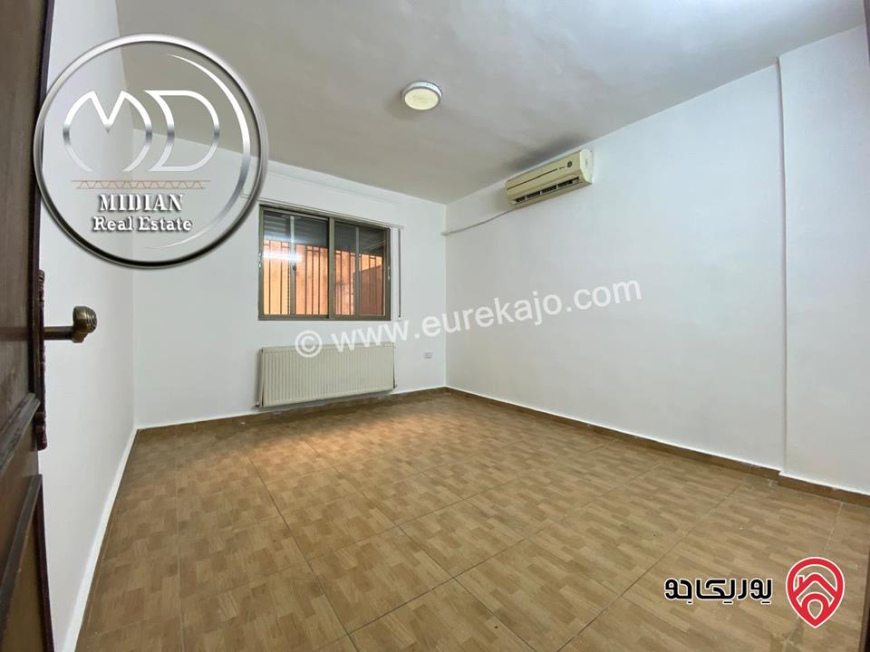 شقة ارضية للبيع في عمان - خلدا مساحة 185م مع ترس و حديقة 120م تشطيبات سوبر ديلوكس بسعر مميز جداً