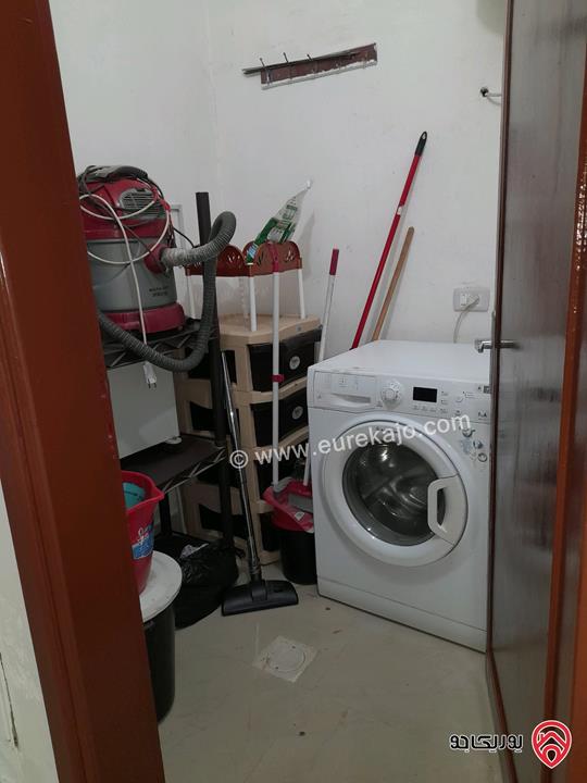 شقة مفروشة طابق اول مدخل مستقل مساحة 145م للايجار في اربد - حي الورود الشقه متوفره بتاريخ 10/20