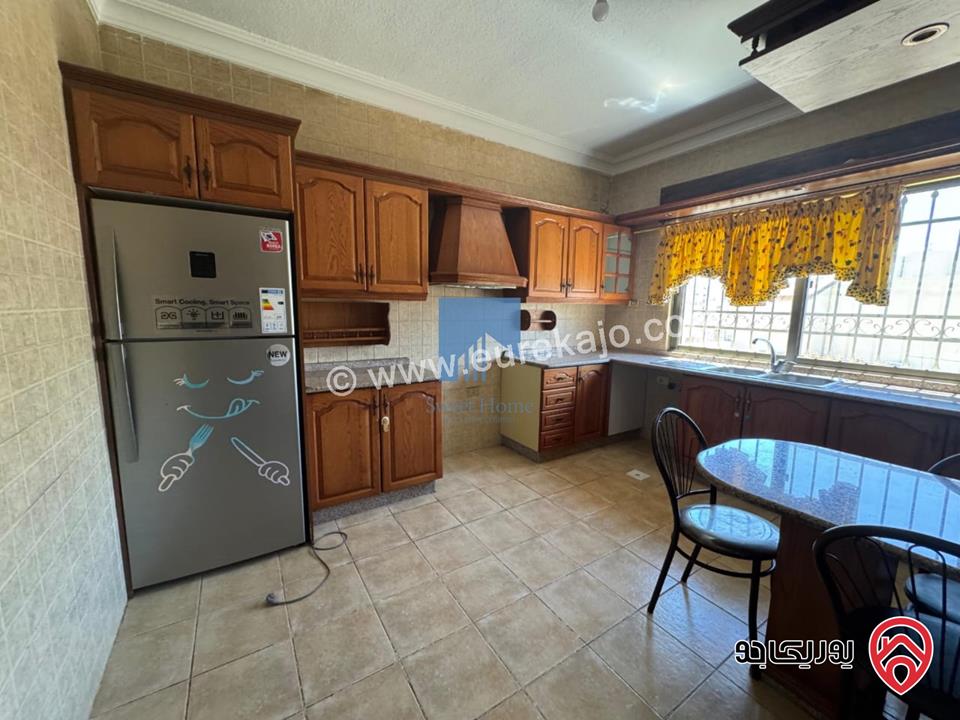 شقة مميزة للبيع في عمان - الجاردنز - خلف قاضي القضاة طابق ثالث 190م بسعر مغري