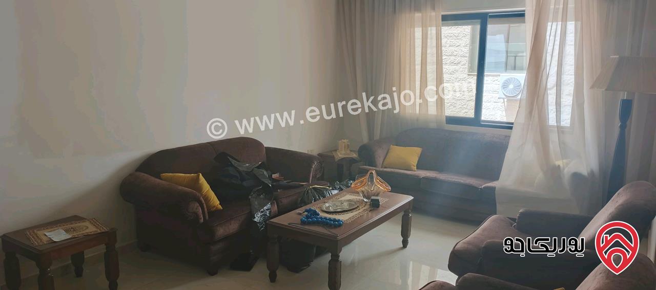شقة طابق ثاني مساحة 90م للبيع في عمان - الرابية
