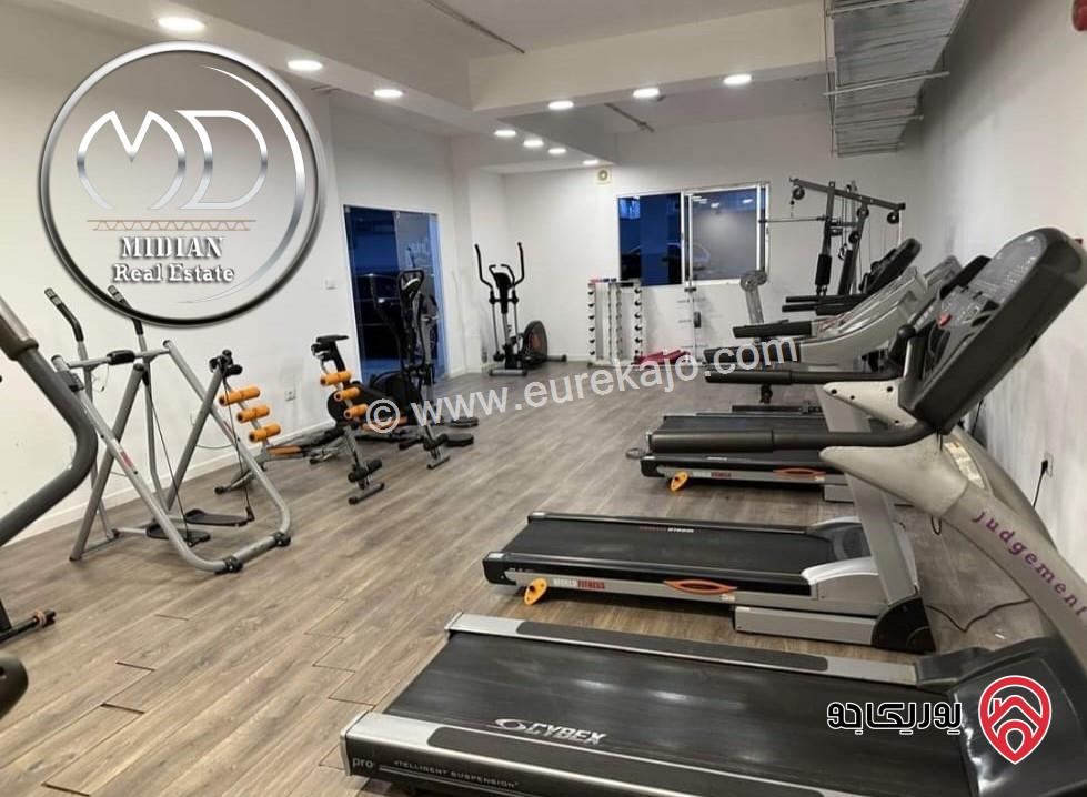 شقق مفروشة للايجار في عمان - أجمل مواقع جبل عمان مساحات 120م مع مسبح و نادي جيم تشطيبات و ديكورات فندقية فاخرة .