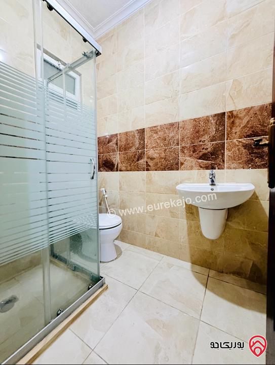 شقة مساحة 120م داخلي و 50م خارجي للبيع في عمان - ضاحية الاستقلال