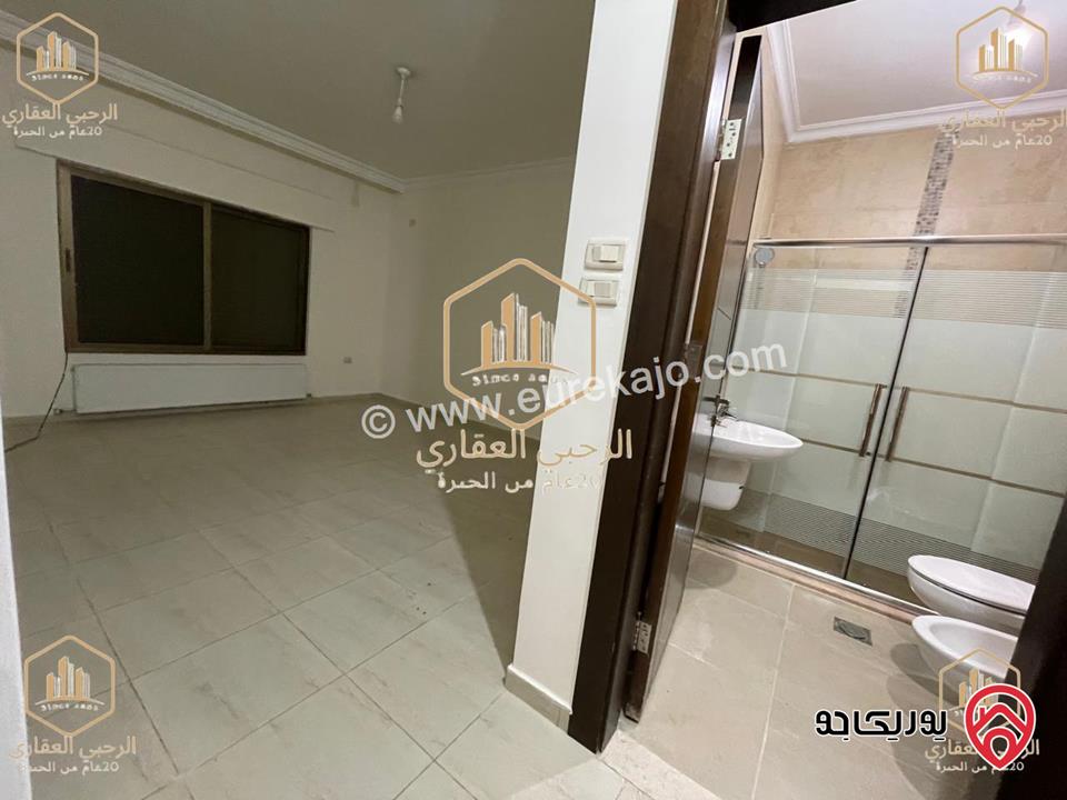 شقة سوبرديلوكس دوبلكس مساحة 270م أرضية للايجار في عمان - شميساني 