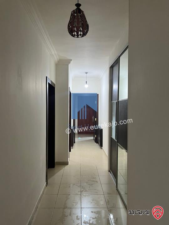 شقة شبه أرضية مساحة 143م داخلي مع ترسات 100م للبيع في عمان - عرقوب خلدا