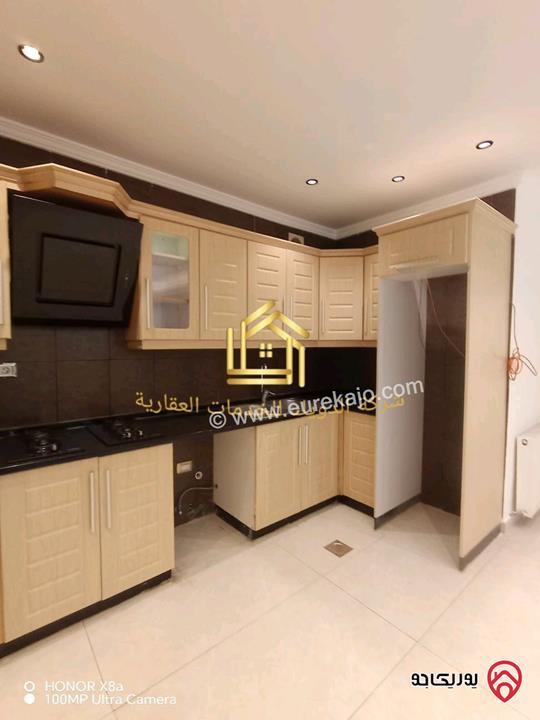 شقة جديدة لم تسكن طابق شبه ارضي مساحة 170م للايجار في عمان - ام السماق 