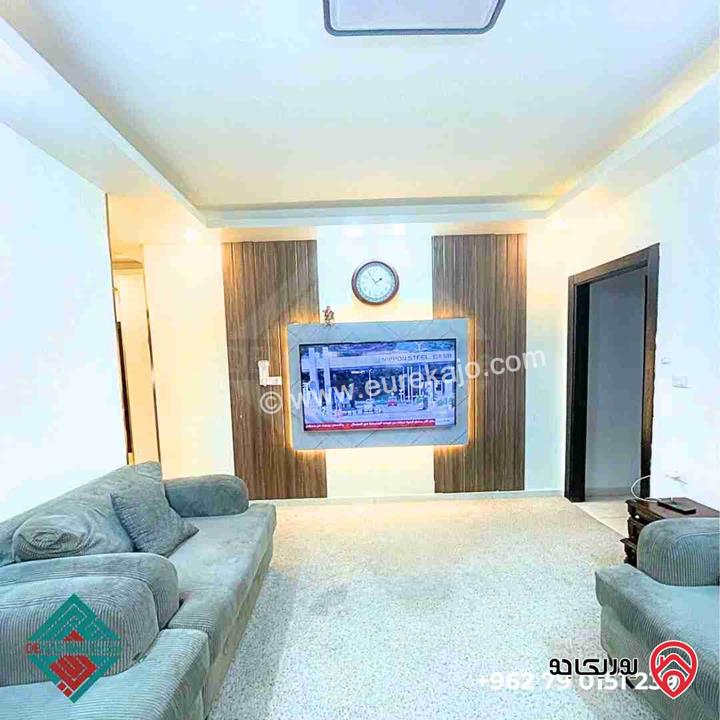 شقة طابق ثالث مع روف مساحة 263م للبيع في عمان - مرج الحمام
