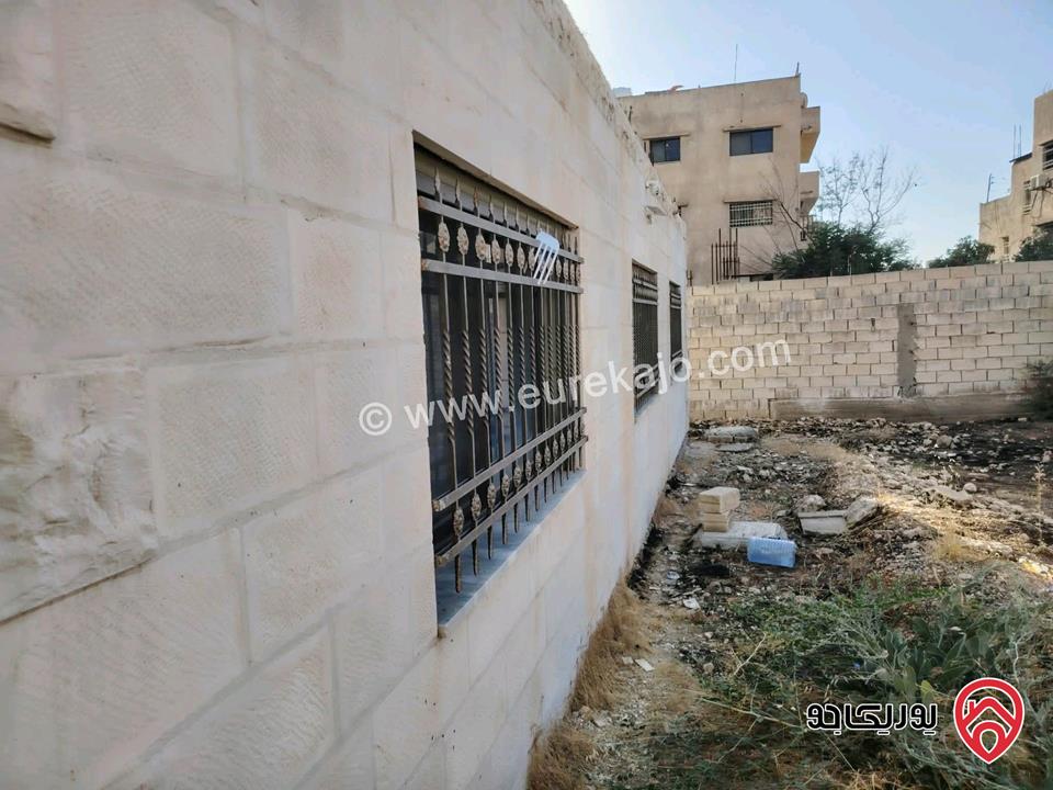 بيت مستقل مساحة 230م على أرض 600م للبيع في عمان - القويسمة جبل الحديد 