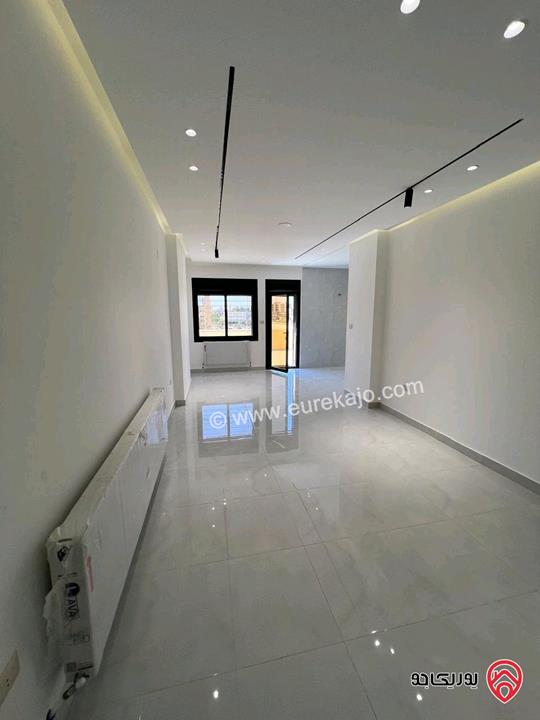 شقة طابق أرضي مساحة 300م للبيع في عمان - مرج الحمام من المالك مباشرة