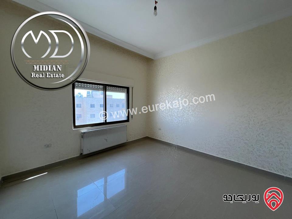 شقق فارغة للايجار في عمان - خلدا مساحة 215م 4 نوم سوبر ديلوكس اطلالة رائعة بسعر مميز جداً