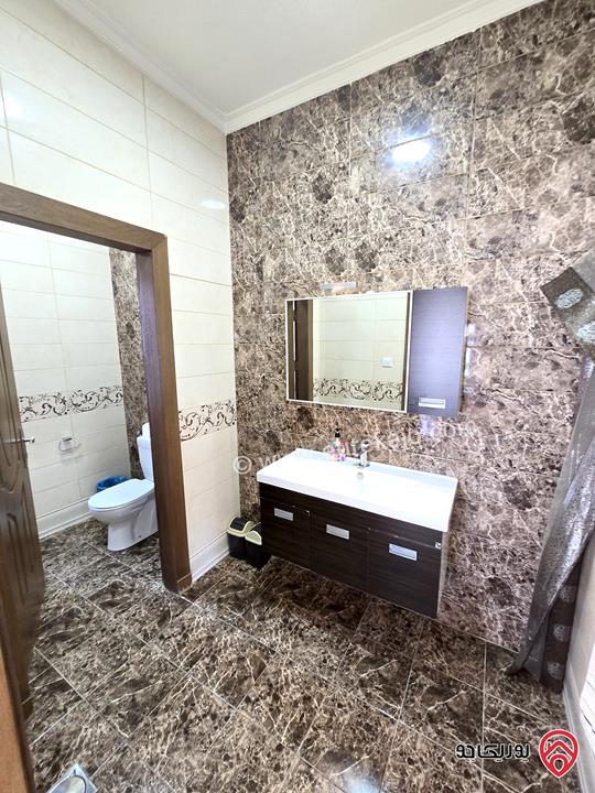 عمارة حديثة مساحة 770م مساحة البناء 1400م للبيع في عمان - خلدا تنفع لسكن العائلي بسعر مميز