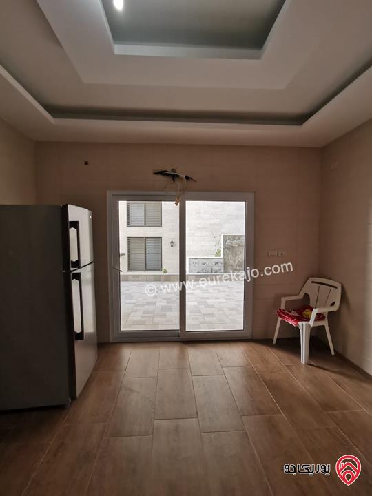 فيلا مع شقتين مساحة 800م على أرض 750م للبيع بإطلالة خلابة في عمان - بدر الجديدة من المالك مباشرة 