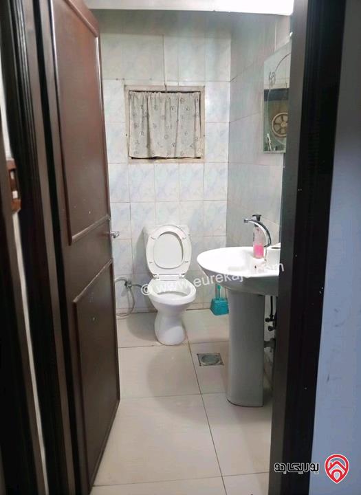 شقة طابق أرضي معلق مساحة 140م للبيع في عمان - ماركا