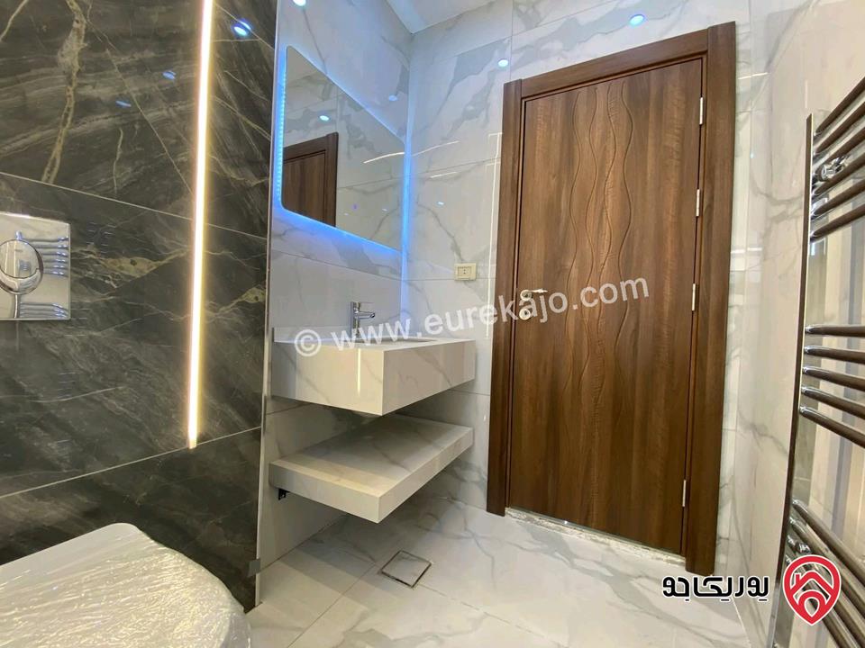 شقة طابق ثالث دوبلكس مساحة 320م معفية من الرسوم للبيع في عمان - طريق المطار الحويطي 