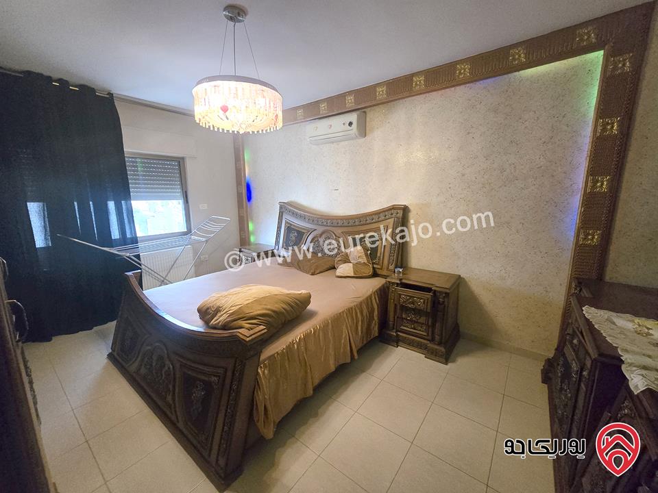 شقة طابق ثاني مساحة 180م اتجاه جنوبي للبيع في عمان - الرابية