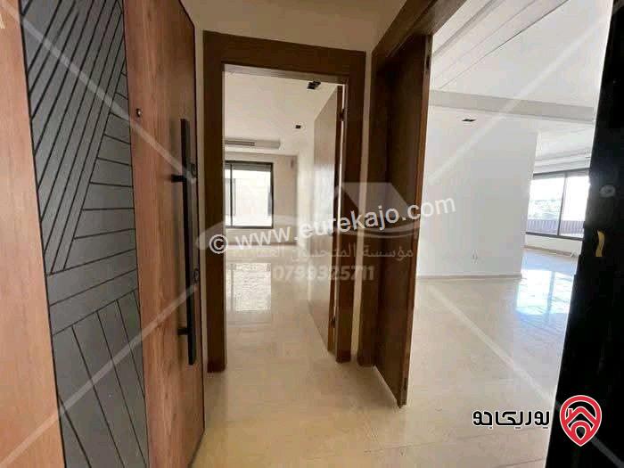 شقة فارغة مساحة 200م طابق اول للايجار جديدة لم تسكن في عمان - خلدا 