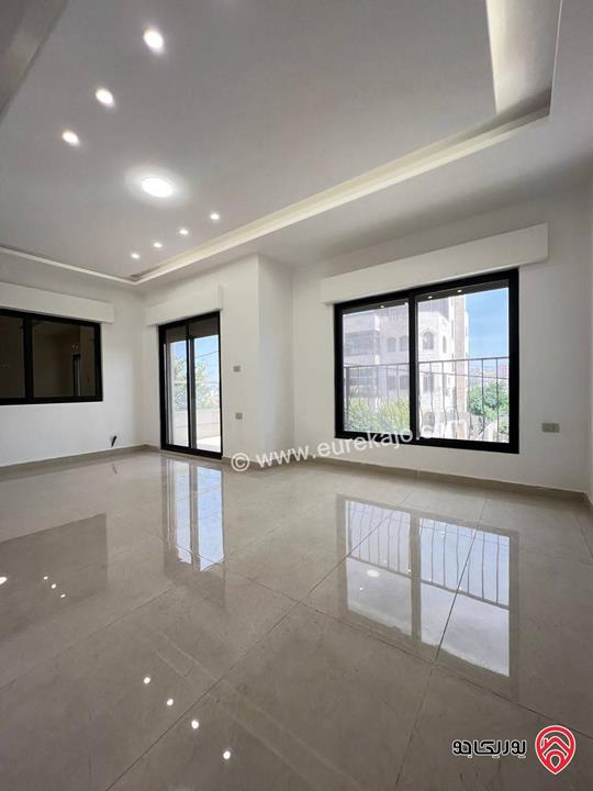 شقة حديثة أرضية مساحة 150م داخلي و 35م خارجي للبيع في عمان - شفا بدران