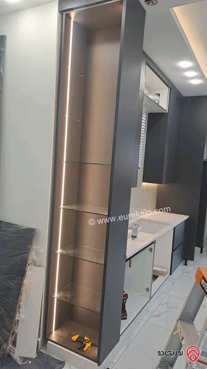 شقة طابق أرضي مساحة 173م داخلي و 160م خارجي للبيع في اربد - ايدون