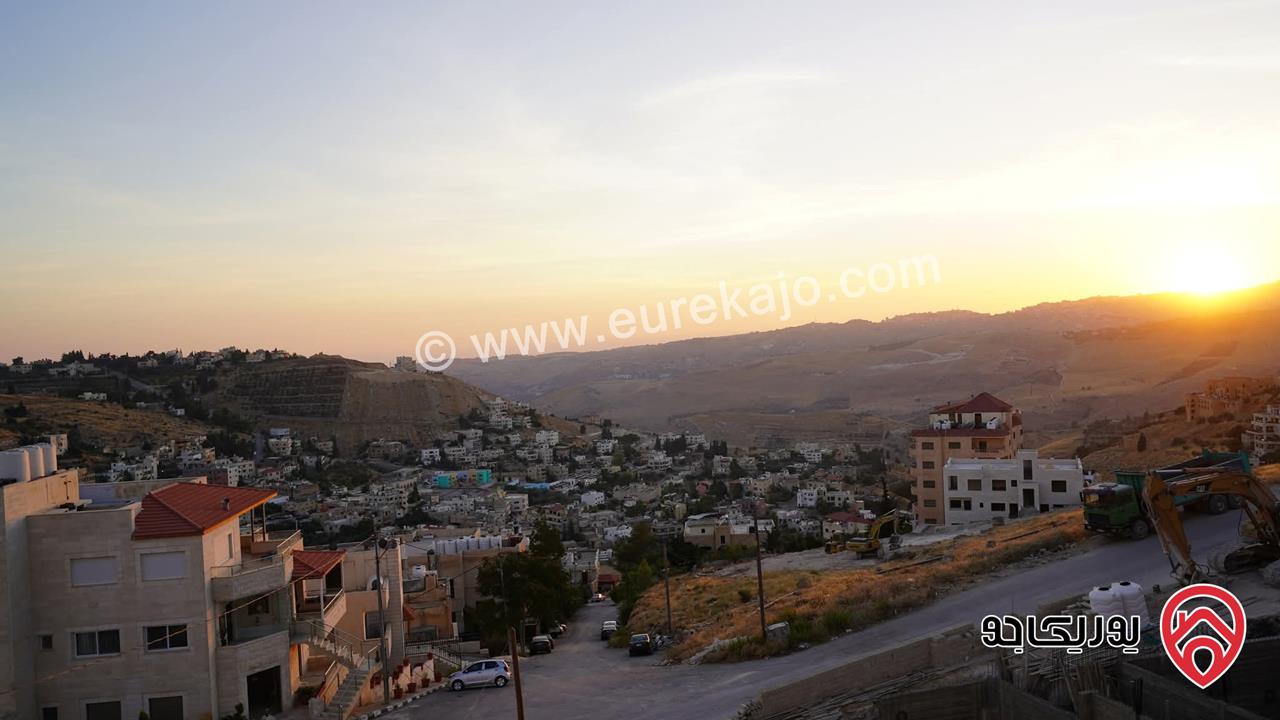  فيلا فاخرة جديدة مساحة 450م على أرض 450م للبيع  في عمان – الفحيص / الرهوة 