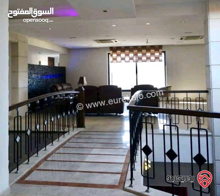 فيلا مميزة مفروشة مساحة 980م على أرض 900م للايجار اليومي والاسبوعي والشهري في عمان - خلدا