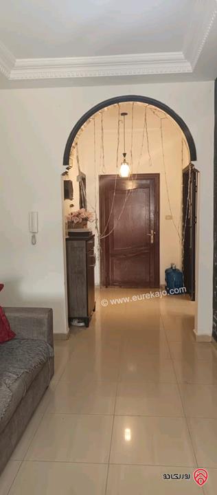 شقة طابق أول مساحة 175م للبيع في عمان - طبربور