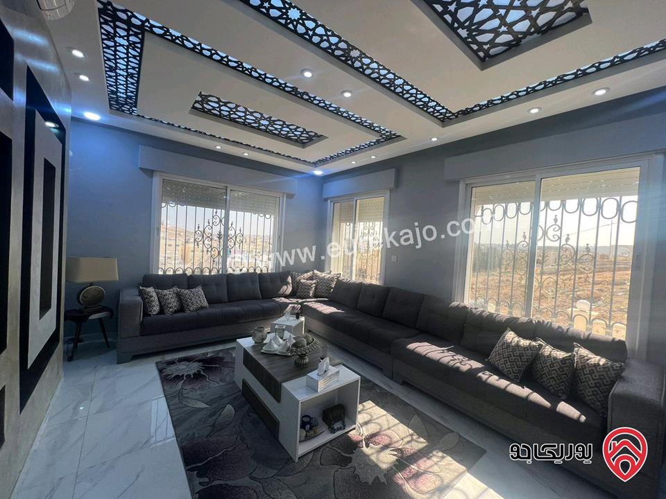 منزل مساحة 498م على أرض 500م للبيع في الزرقاء بعد ضاحية الاميرة هيا مقابل حي نصار خلف النبعة بالقرب من اكاديمة جنى دان