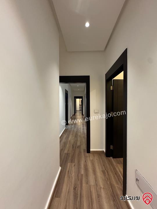 شقة مفروشة مساحة 275م للبيع في عمان - دابوق تبعد 600م عن مكتب الامير غاي بن محمد 