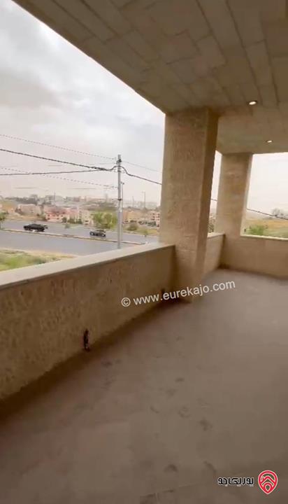 شقة مساحة 213م طابق أول للبيع في عمان - الجبيهة أم زويتينة، بالقرب من أكاديمية الرواد
