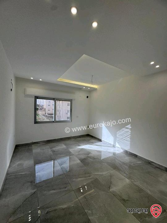شقة جديدة طابق شبه ارضي مساحة 170م للايجار في عمان - شفا بدران 