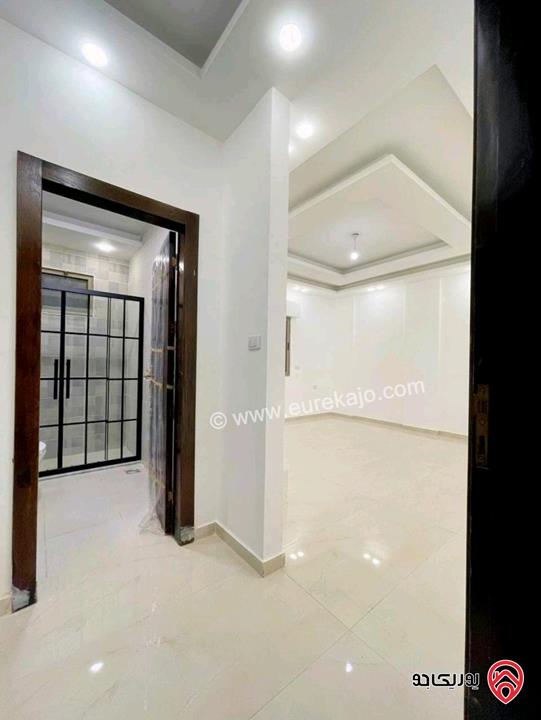 شقة طابق ارضي مساحة 156م للبيع جديدة لم تسكن بعد في اجمل موقع في الزرقاء - الزرقاء الجديدة