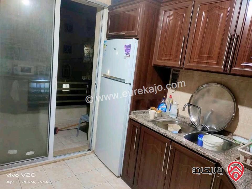 شقة طابق ثالث مساحة 96م للبيع في الزرقاء اسكان المجد - خلف جبل طارق، بالقرب من شارع أوتوستراد المفرق – باتجاه جامعة الزرقاء الخاصة
