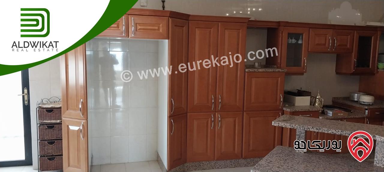 شقة طابقية للبيع في عمان - تلاع العلي طابق ثاني مساحة البناء 350م موقع اطلالة