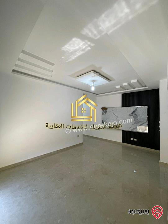 شقة جديدة لم تسكن مساحة 190م طابق أرضي معلق للايجار في عمان - دابوق 