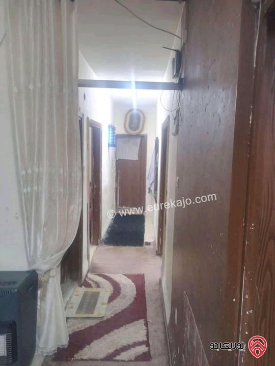 شقة مع روف مساحة 206م للبيع في عمان - الجبل الاخضر