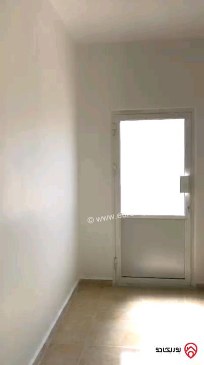 شقة طابق ثالث مساحة 121م للبيع في اربد - ضاحية الحسين