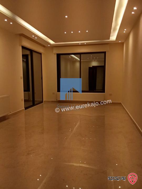 شقة فاخرة للبيع في الجاردنز - قرب قاضي القضاة ارضي معلق 213م تشطيب سوبر ديلوكس لم تسكن