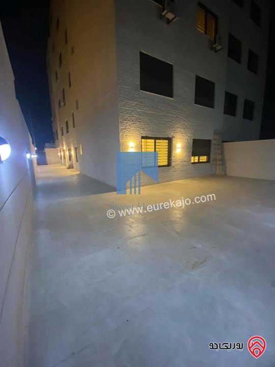 شقة فاخرة للبيع في عمان - خلدا قرب إشارة البنك العربي ومركز زها 220م مع ترسات 300م لم تسكن