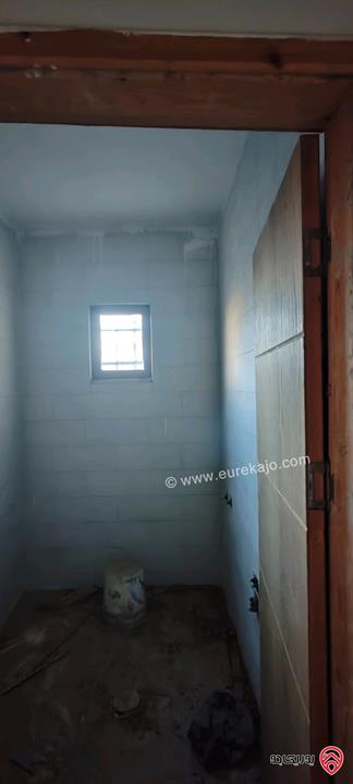 عمارة سكنية تتكون من 3 شقق طابقية على أرض 320م للبيع في عمان - حي نزال