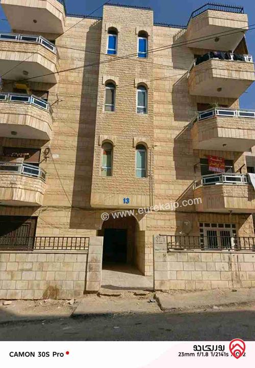 شقة مساحة 160م طابق ثالث للايجار في الزرقاء - جبل طارق