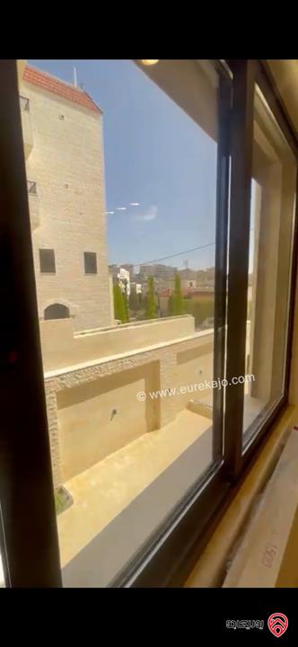 شقة شبه ارضية مساحة 250م مع ترس 30م للايجار في عمان - ضاحية النخيل