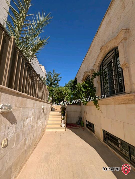 فيلا مساحة 700م على أرض 815م للبيع في عمان - ناعور