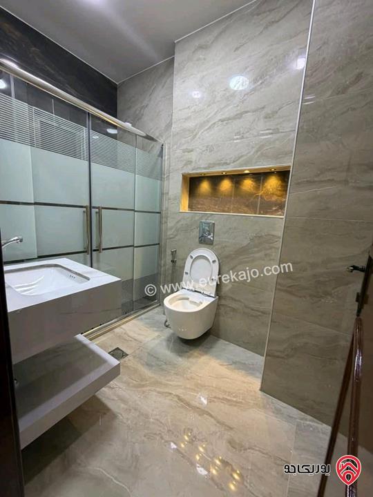 شقة فخمة مساحة 180م طابق أول للبيع في عمان - خلدا 